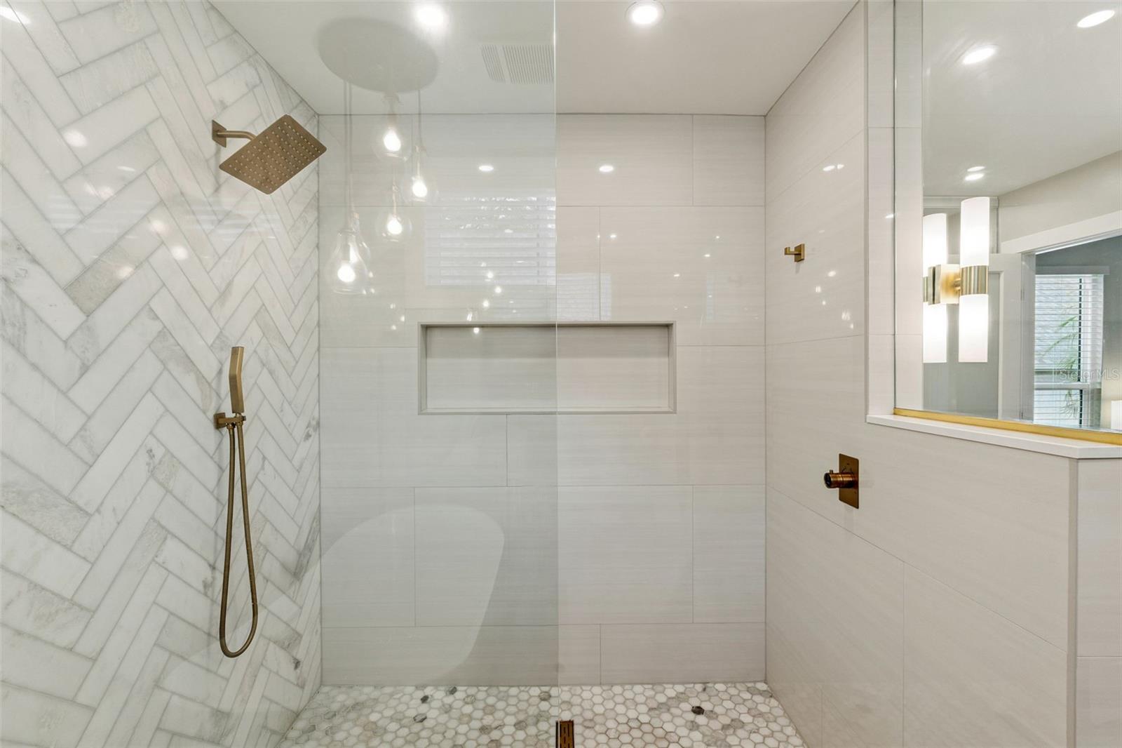 129 LAUREL OAK DR, LONGWOOD, FL, 32779