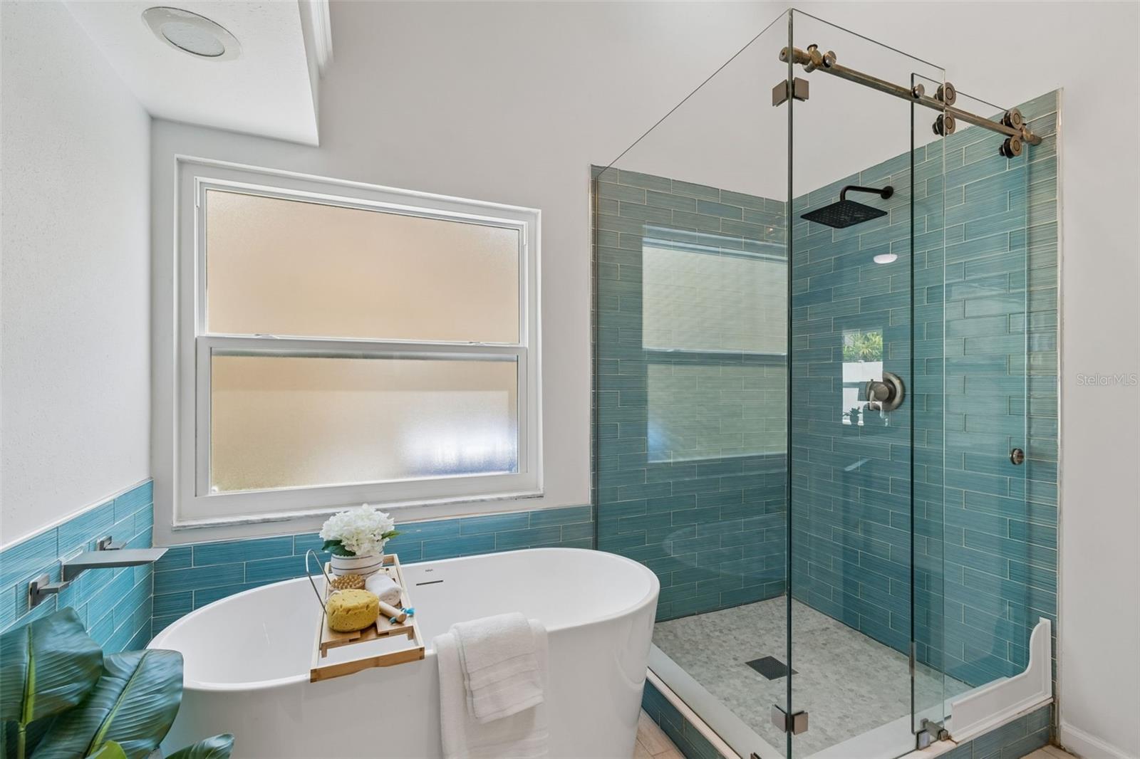 9735 CYPRESS POND AVE, TAMPA, FL, 33647