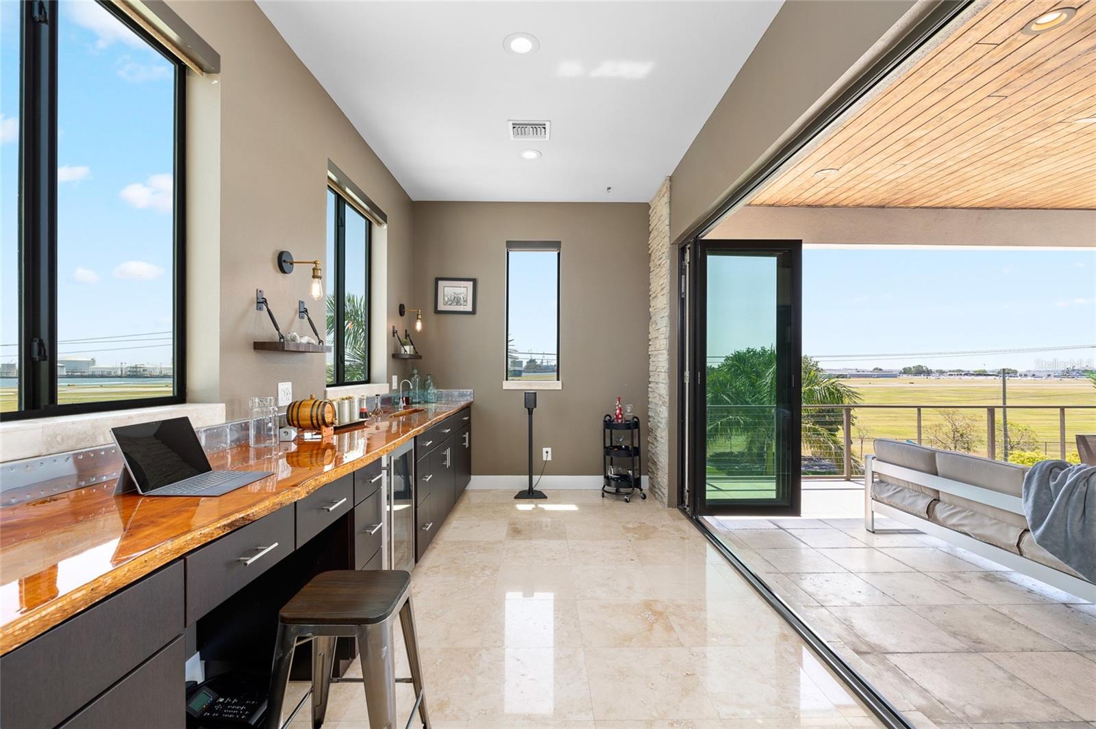 706 S DAVIS BLVD, TAMPA, FL, 33606