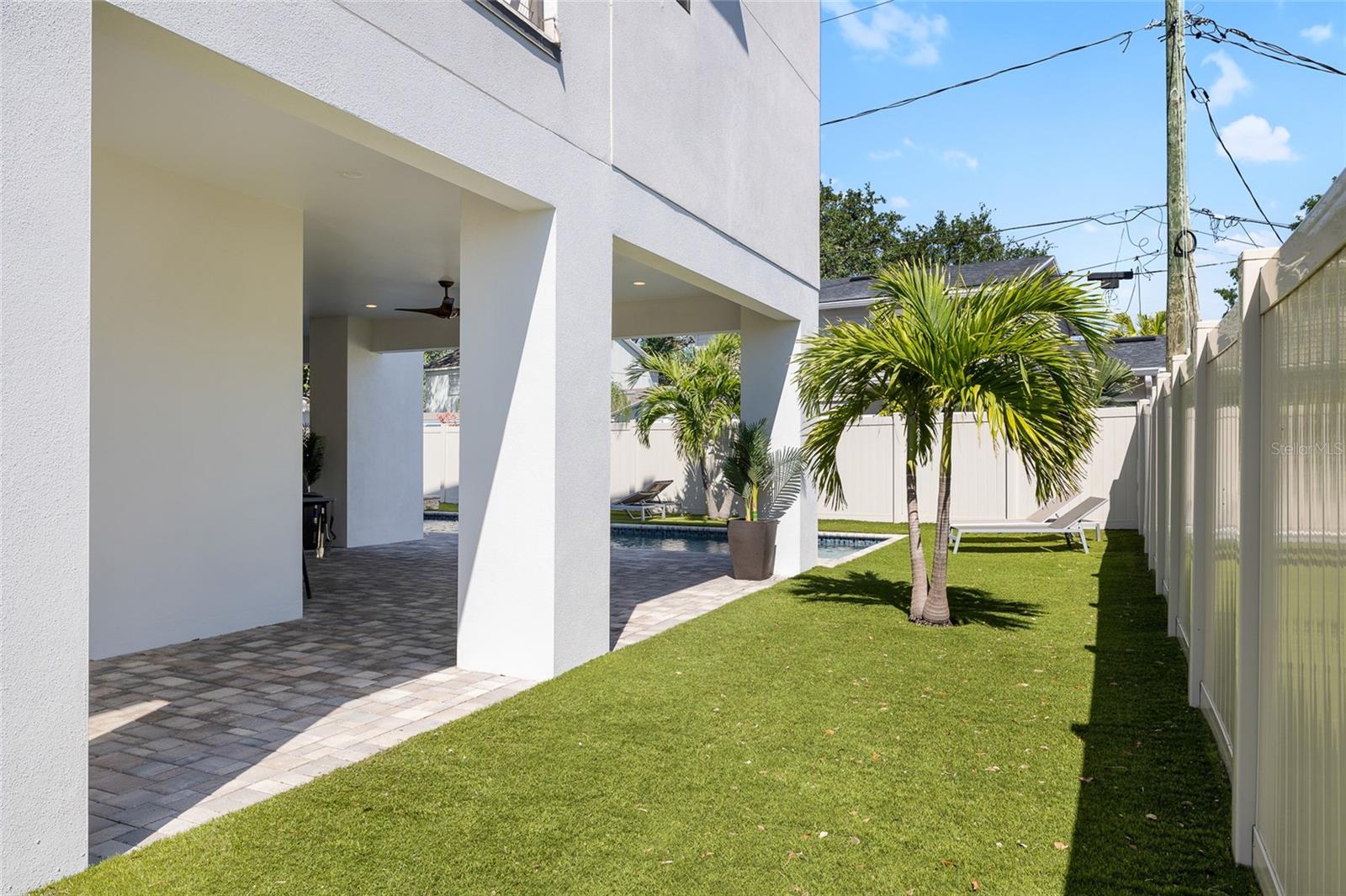 706 S DAVIS BLVD, TAMPA, FL, 33606