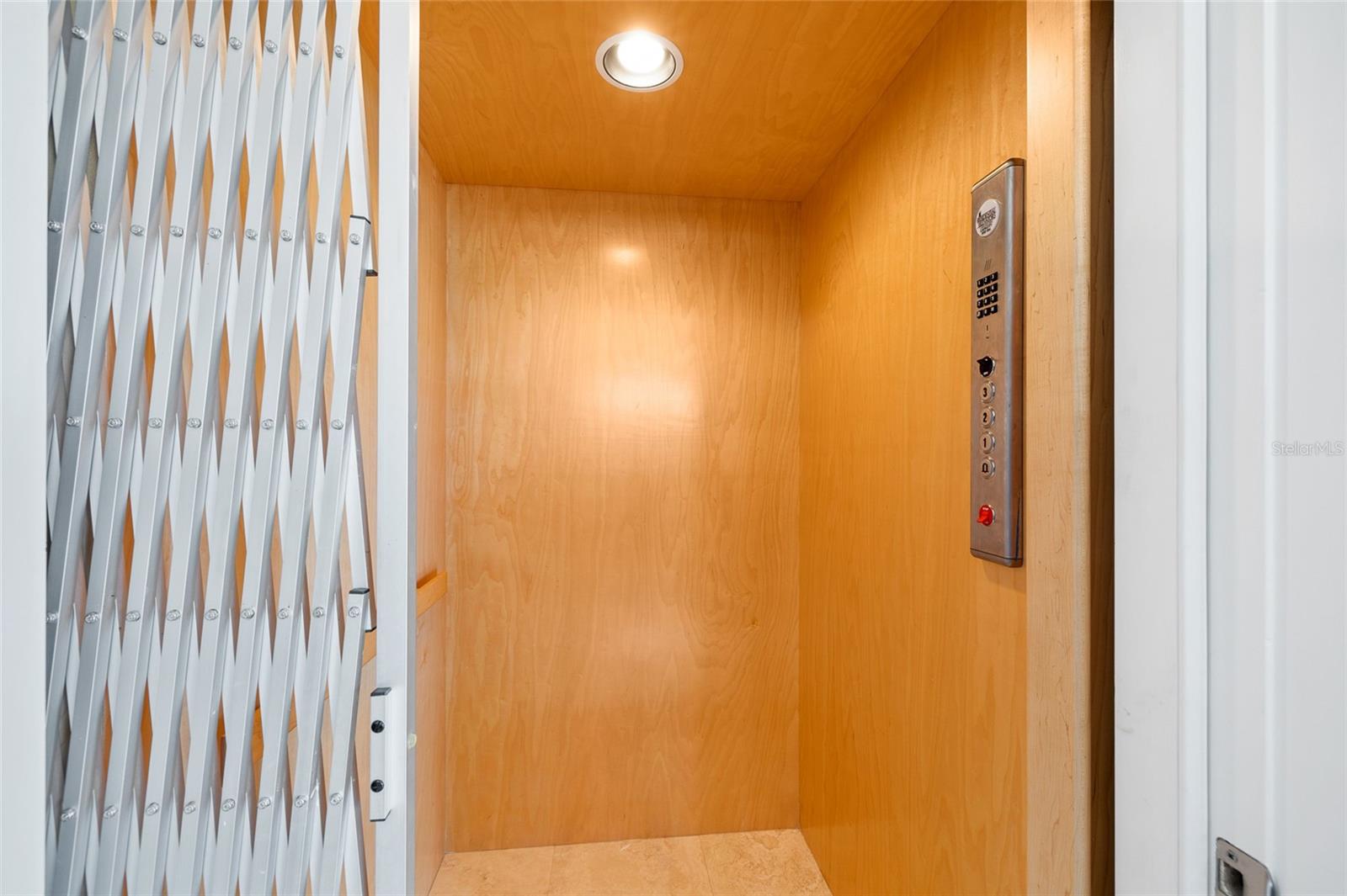 706 S DAVIS BLVD, TAMPA, FL, 33606