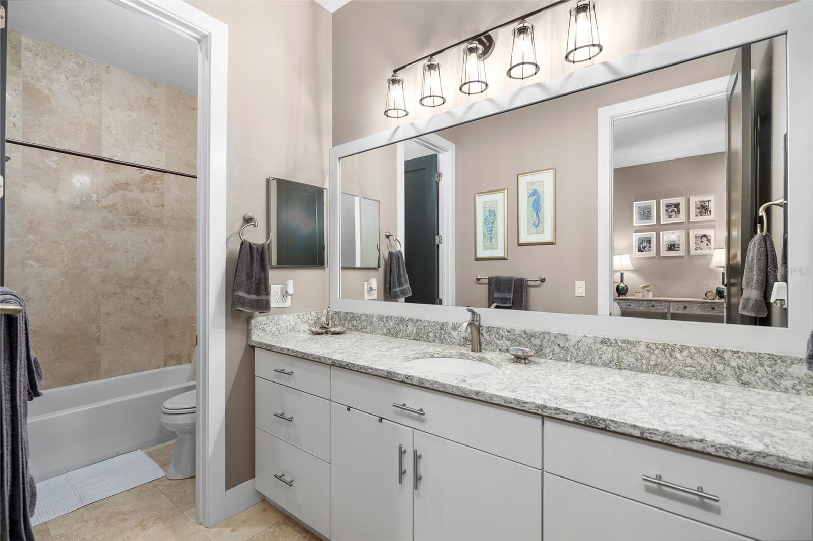 706 S DAVIS BLVD, TAMPA, FL, 33606