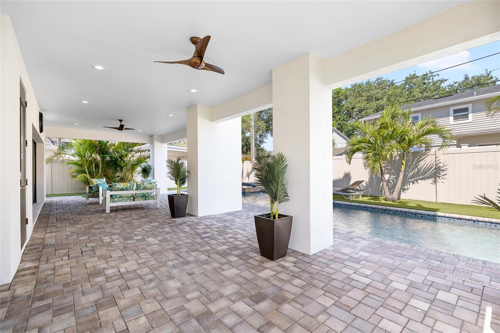 706 S DAVIS BLVD, TAMPA, FL, 33606