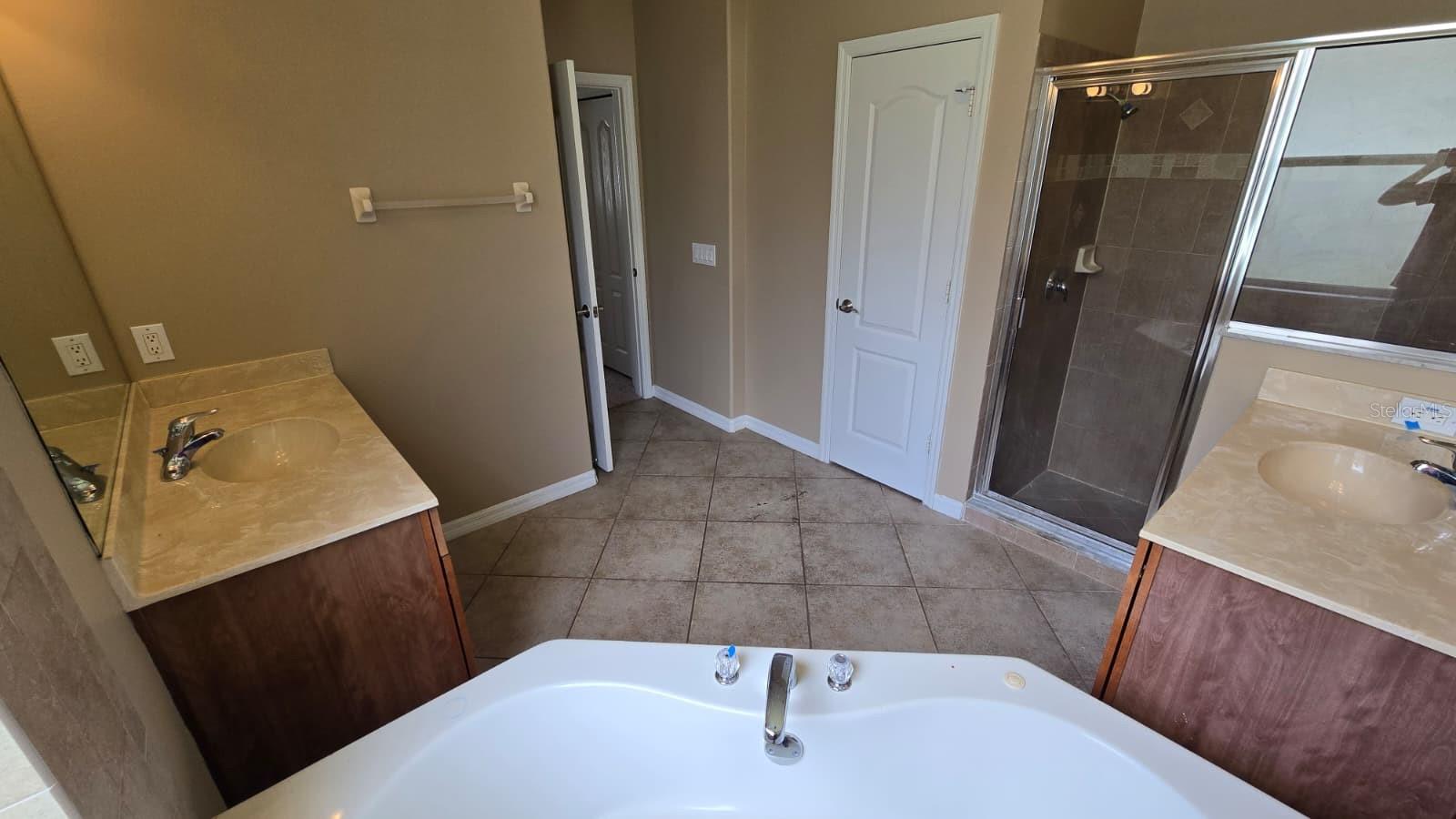 20018 OAKFLOWER AVE, TAMPA, FL, 33647