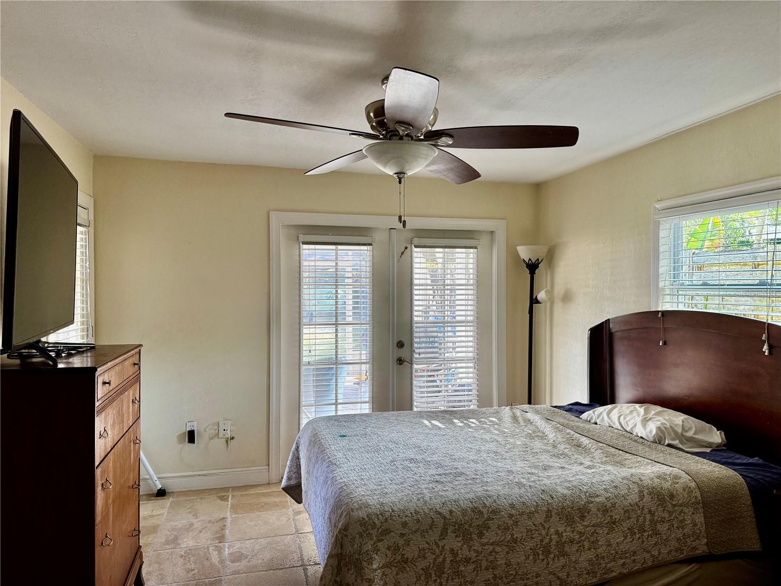 2559 ARLINGTON ST, SARASOTA, FL, 34239