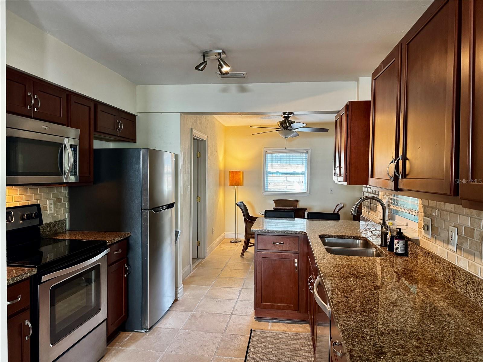 2559 ARLINGTON ST, SARASOTA, FL, 34239