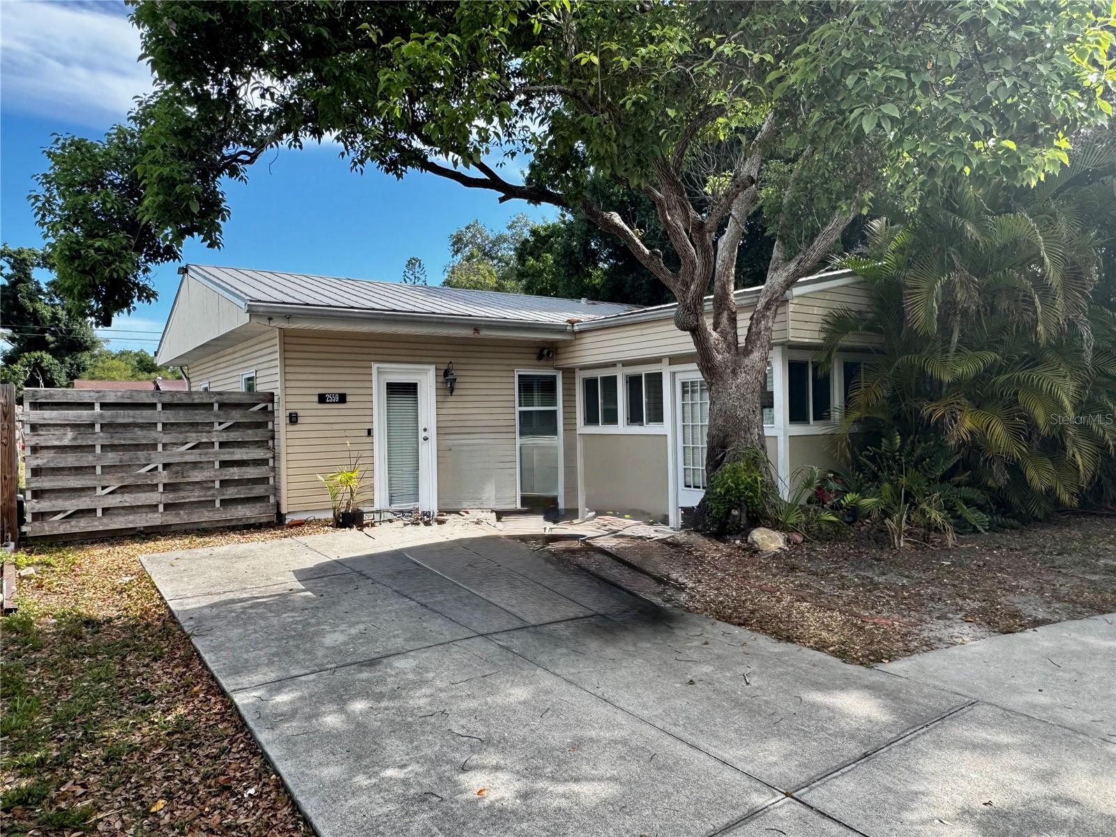 2559 ARLINGTON ST, SARASOTA, FL, 34239