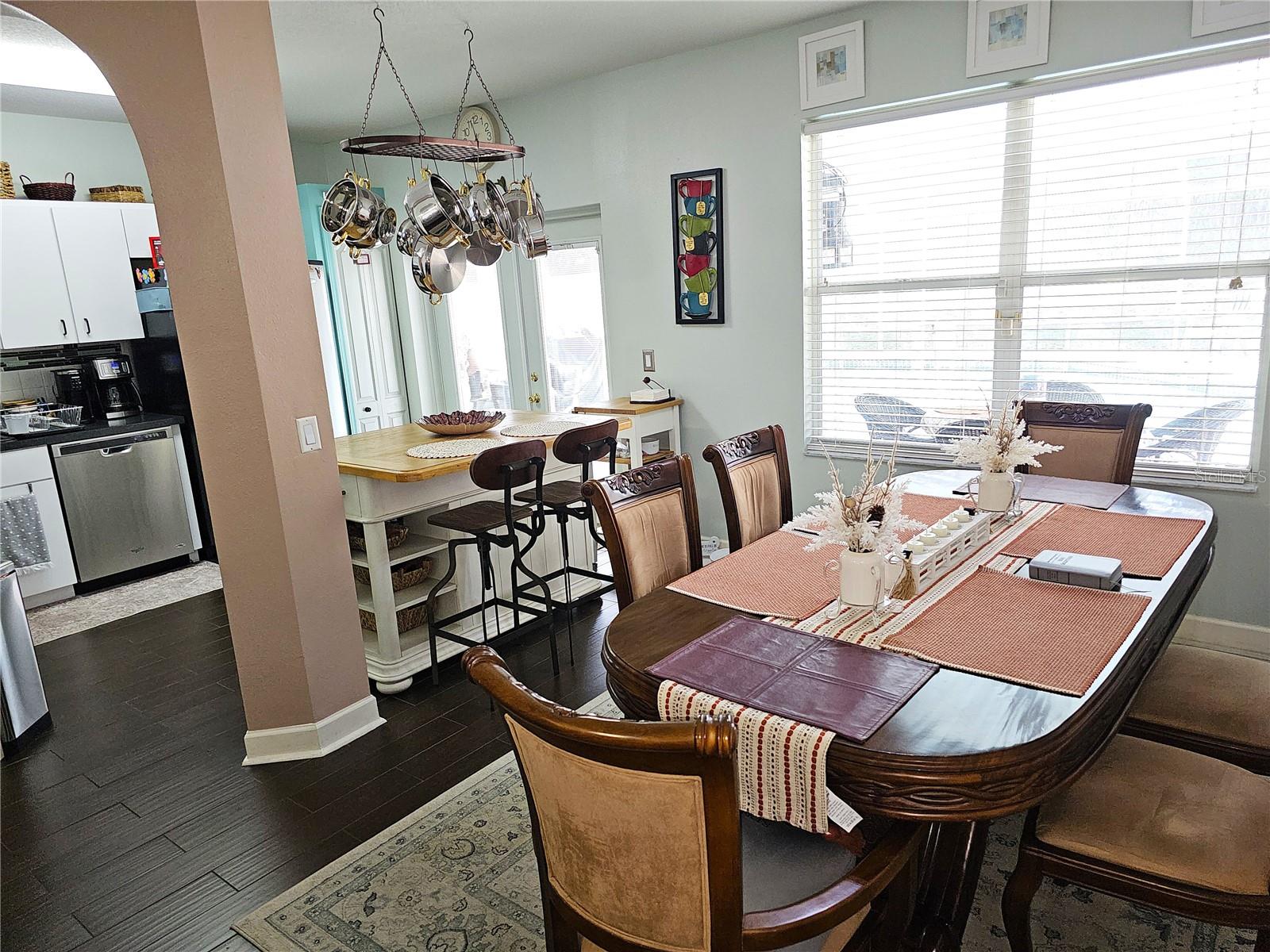 1613 MOSAIC FOREST DR, SEFFNER, FL, 33584