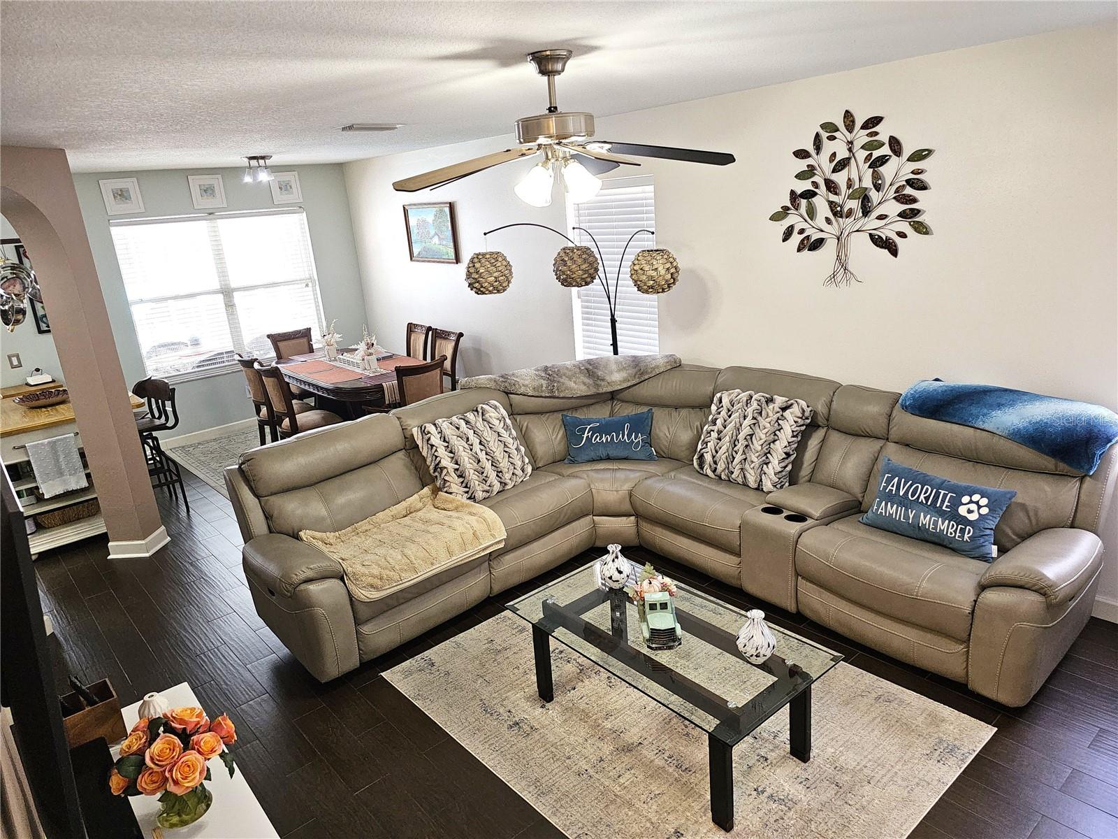 1613 MOSAIC FOREST DR, SEFFNER, FL, 33584