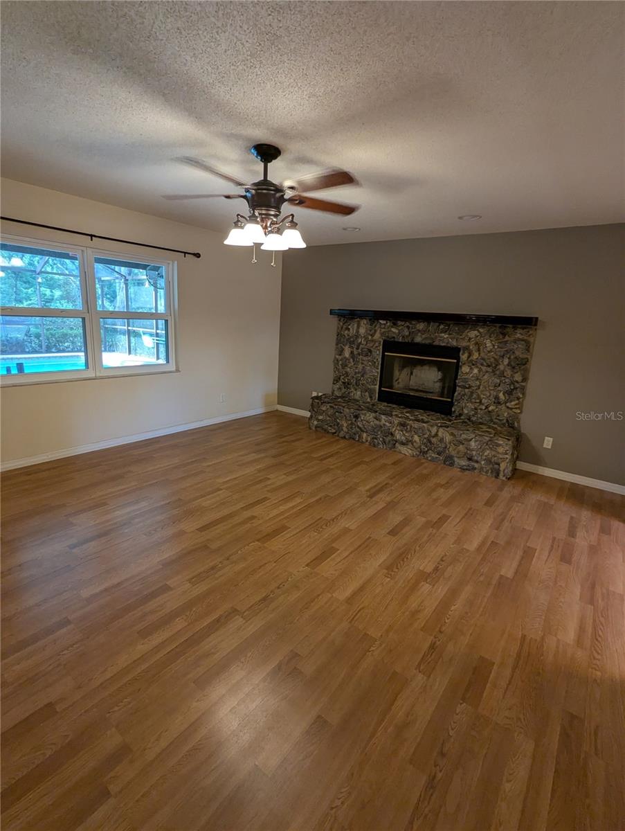 37544 TUCKER RD, ZEPHYRHILLS, FL, 33541