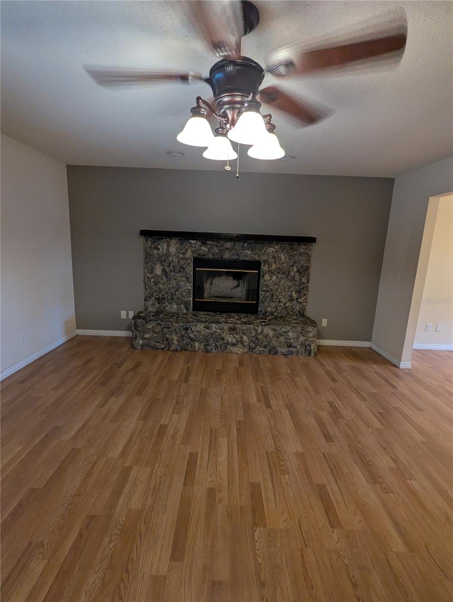 37544 TUCKER RD, ZEPHYRHILLS, FL, 33541