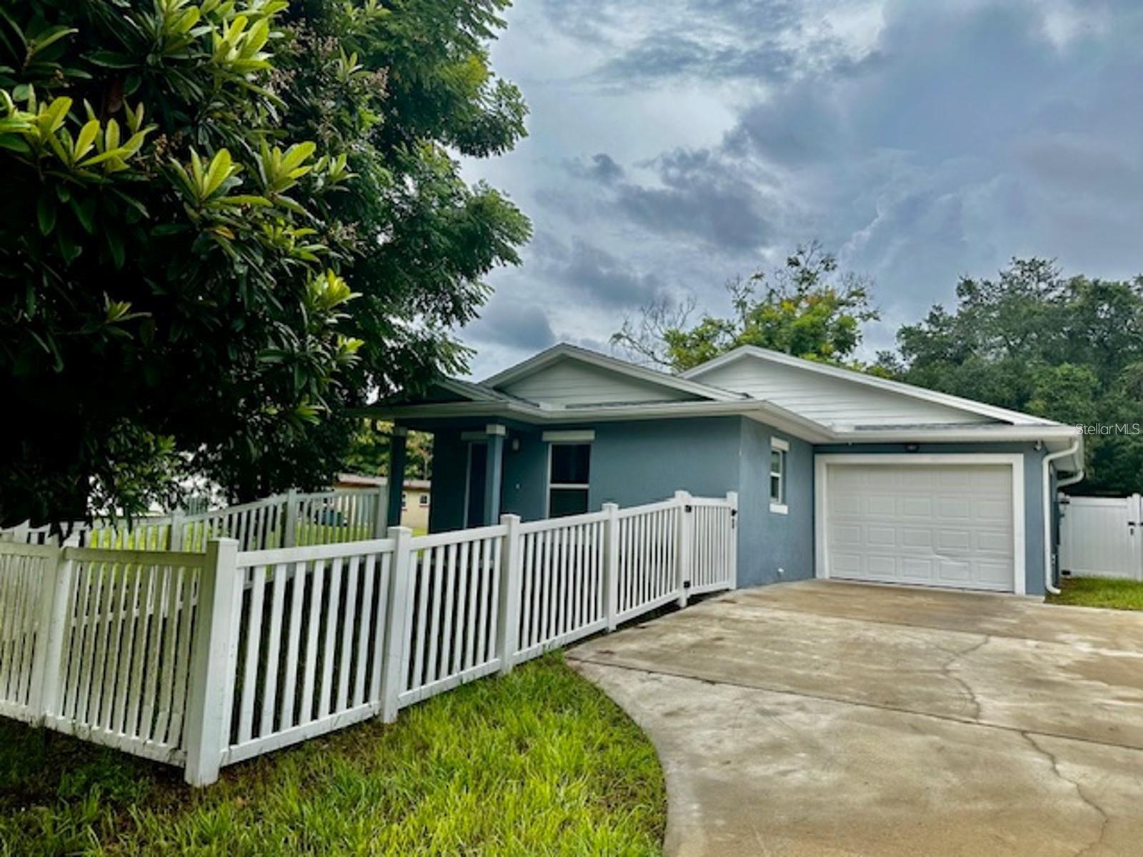 1415 S ADELLE AVE #B, DELAND, FL, 32720