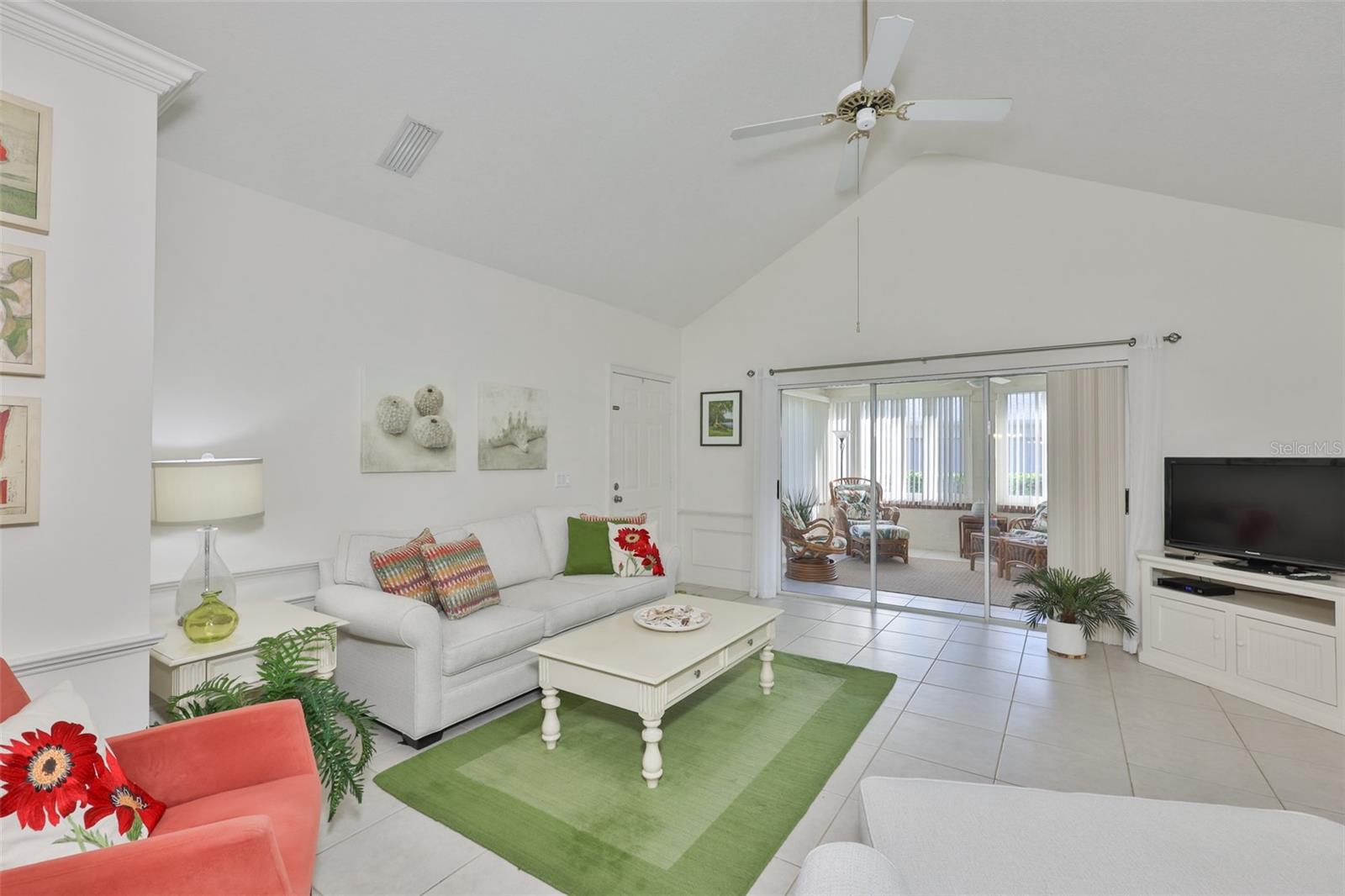 1115 GOLFVIEW WOODS DR, SUN CITY CENTER, FL, 33573