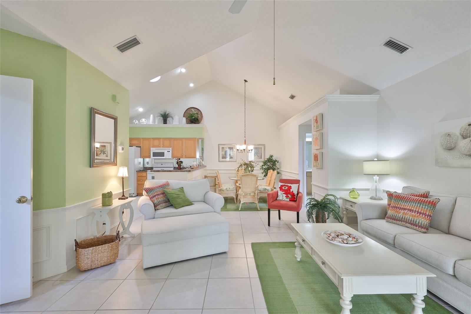 1115 GOLFVIEW WOODS DR, SUN CITY CENTER, FL, 33573