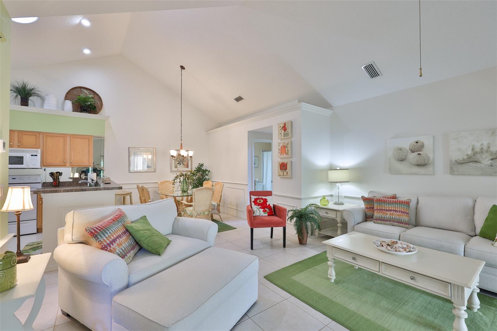 1115 GOLFVIEW WOODS DR, SUN CITY CENTER, FL, 33573