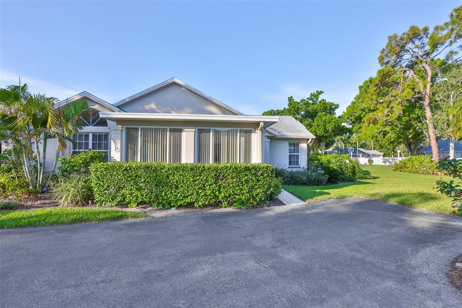 1115 GOLFVIEW WOODS DR, SUN CITY CENTER, FL, 33573