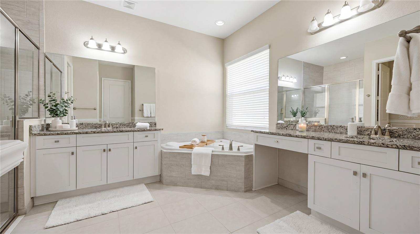 31490 CHESAPEAKE BAY DR, WESLEY CHAPEL, FL, 33543