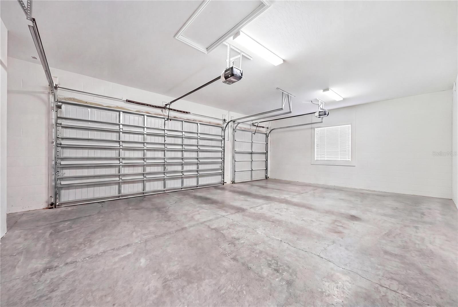 31490 CHESAPEAKE BAY DR, WESLEY CHAPEL, FL, 33543