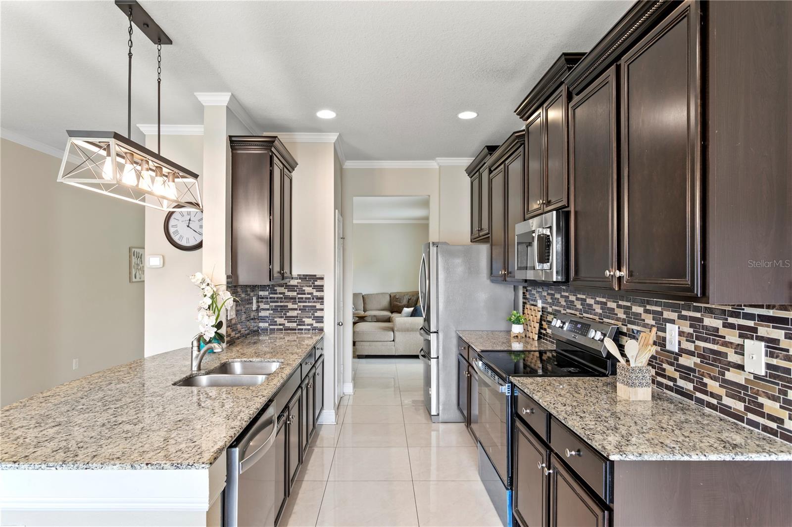 2837 MAPLE BROOK LOOP, LUTZ, FL, 33558