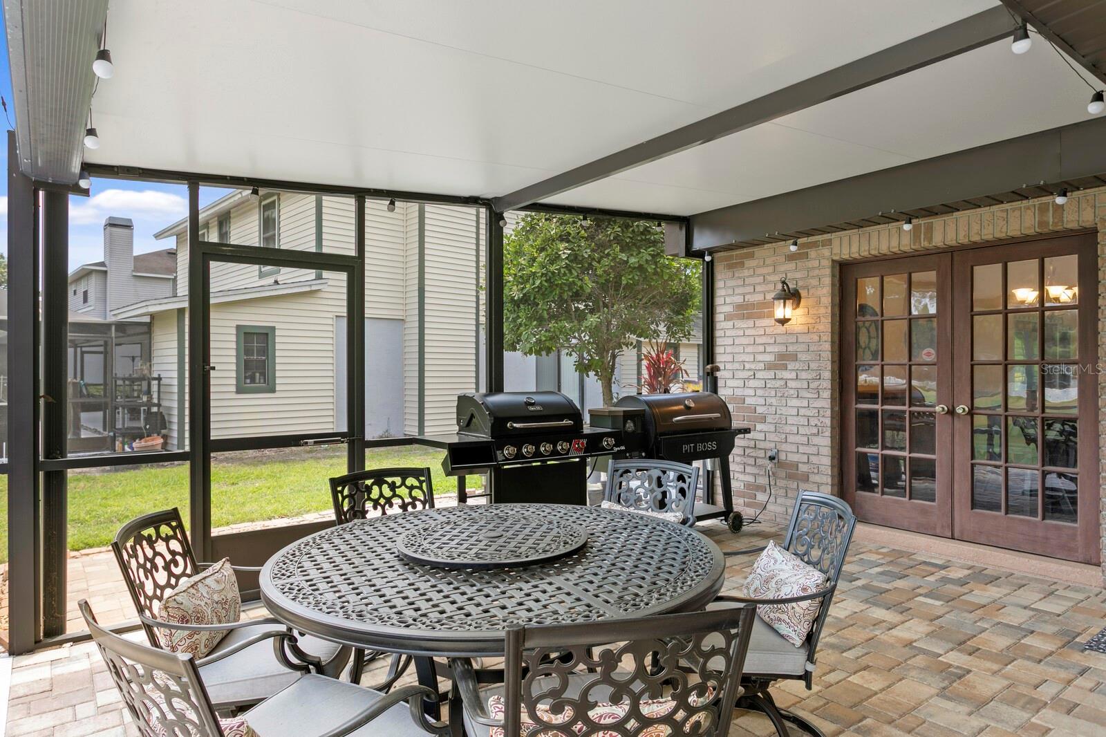 16701 E COURSE DR, TAMPA, FL, 33624