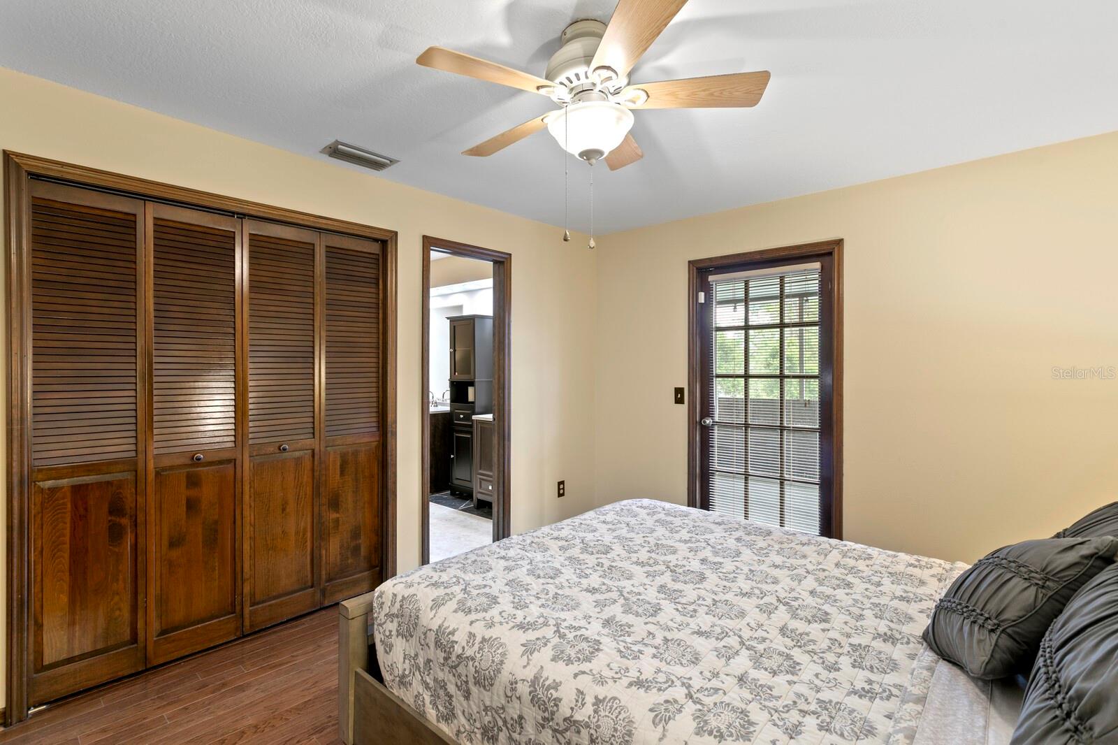 16701 E COURSE DR, TAMPA, FL, 33624