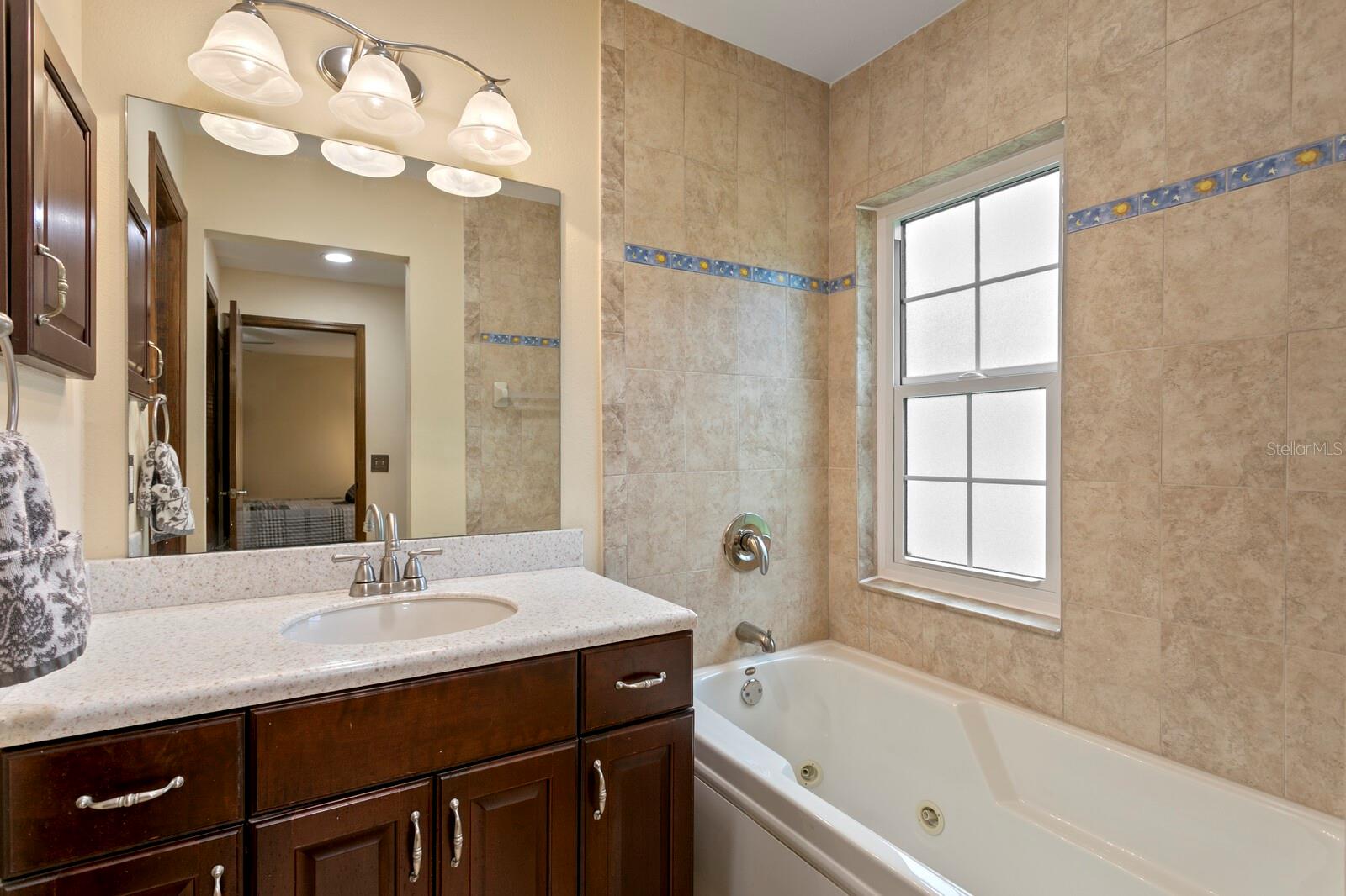 16701 E COURSE DR, TAMPA, FL, 33624