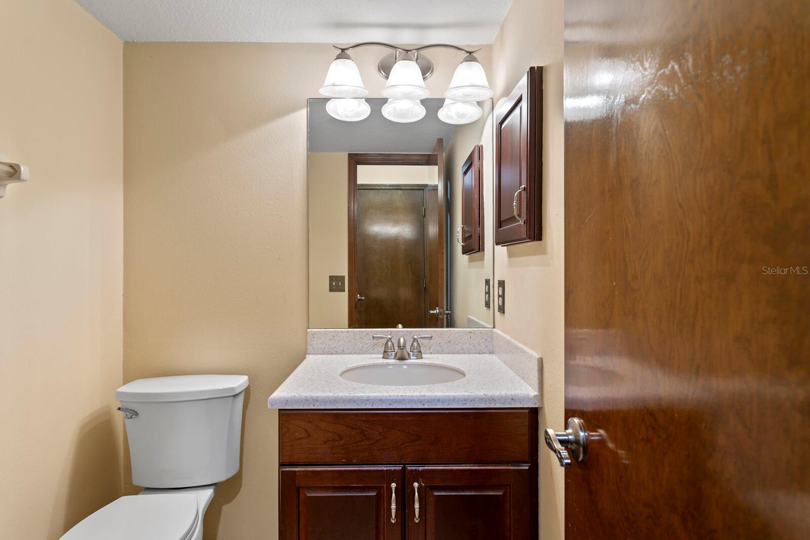 16701 E COURSE DR, TAMPA, FL, 33624