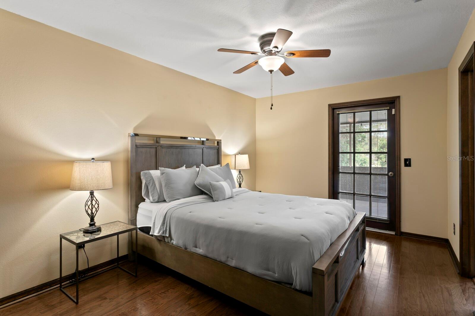 16701 E COURSE DR, TAMPA, FL, 33624