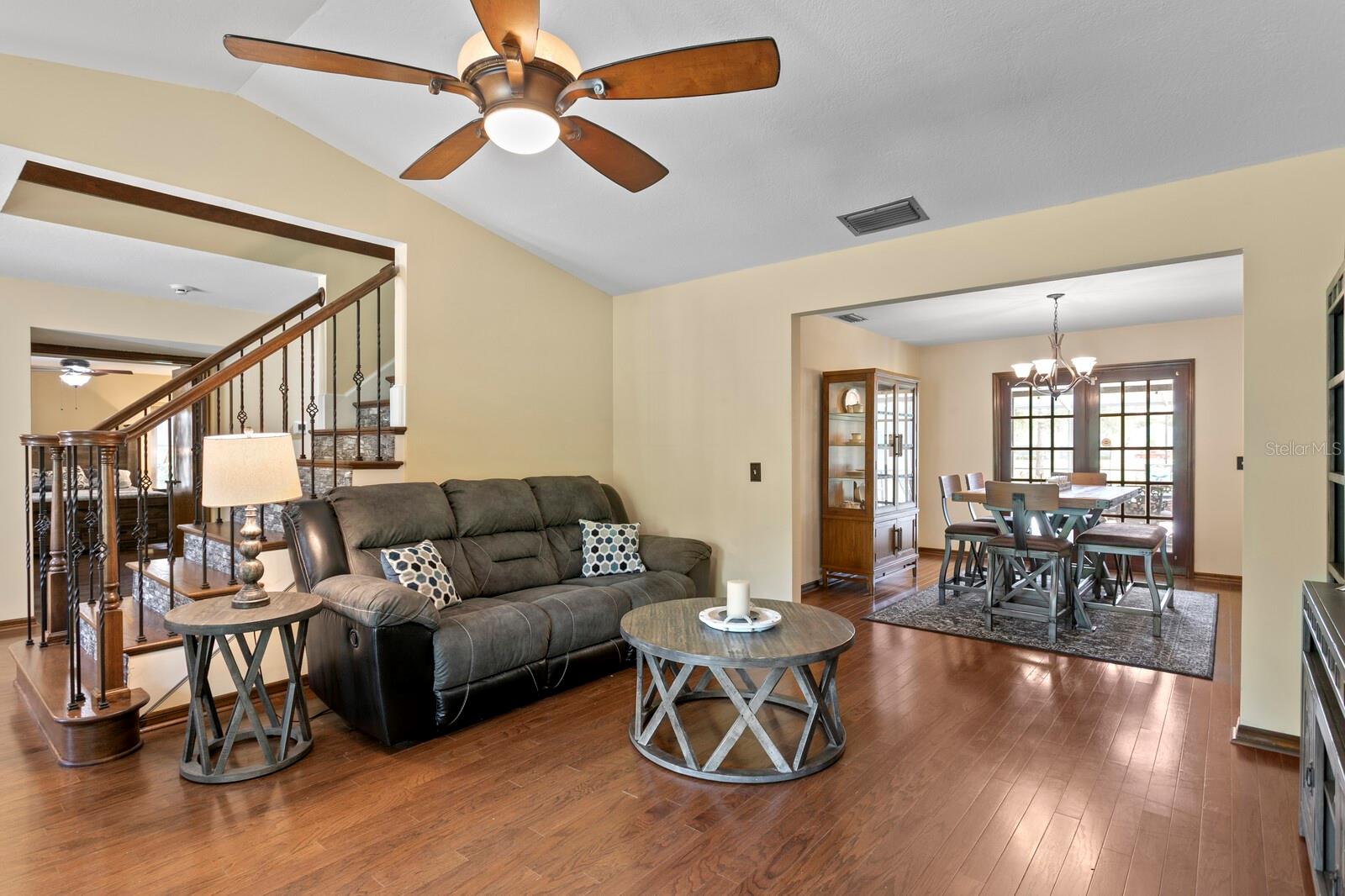 16701 E COURSE DR, TAMPA, FL, 33624