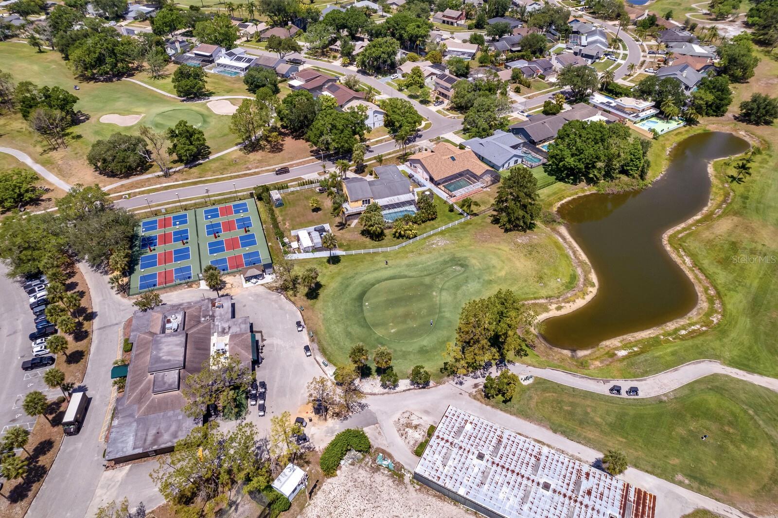 16701 E COURSE DR, TAMPA, FL, 33624