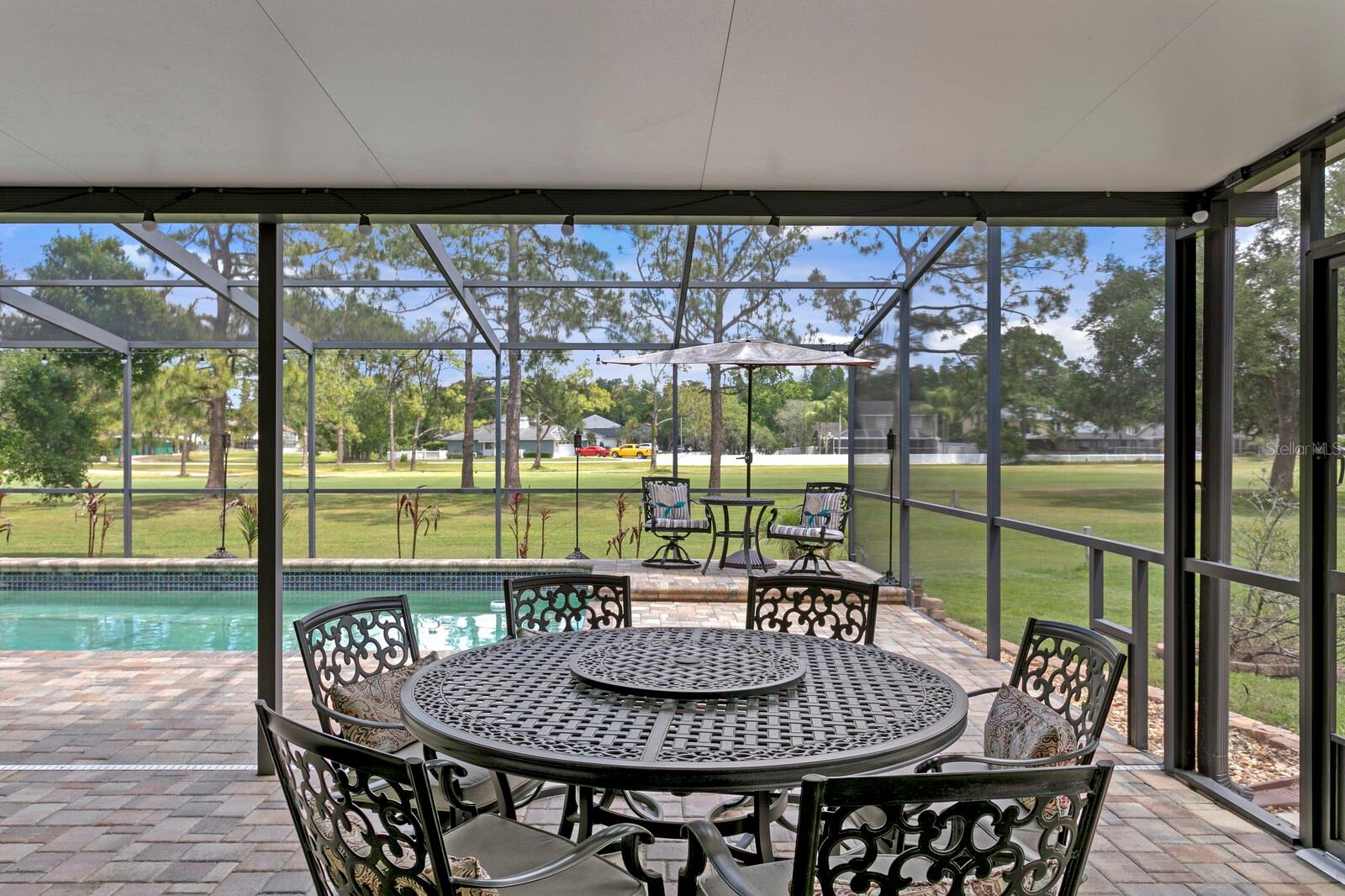 16701 E COURSE DR, TAMPA, FL, 33624