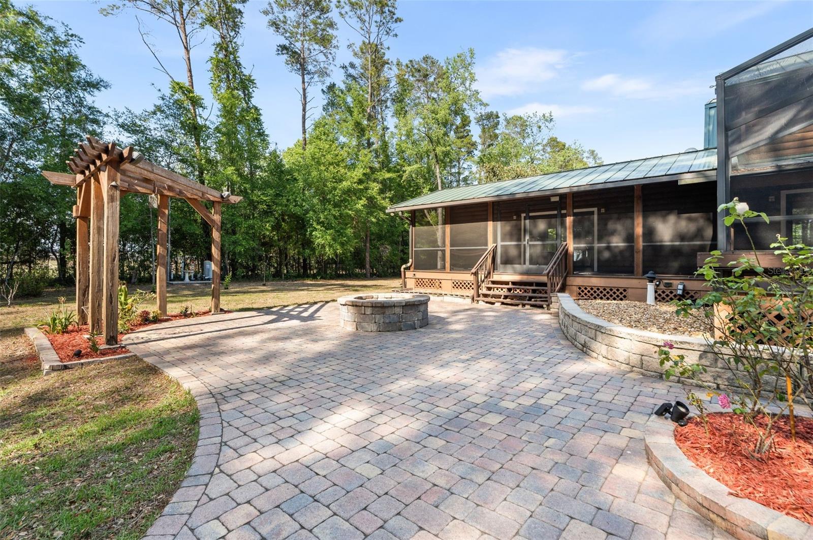 1114 SW 143RD ST, NEWBERRY, FL, 32669