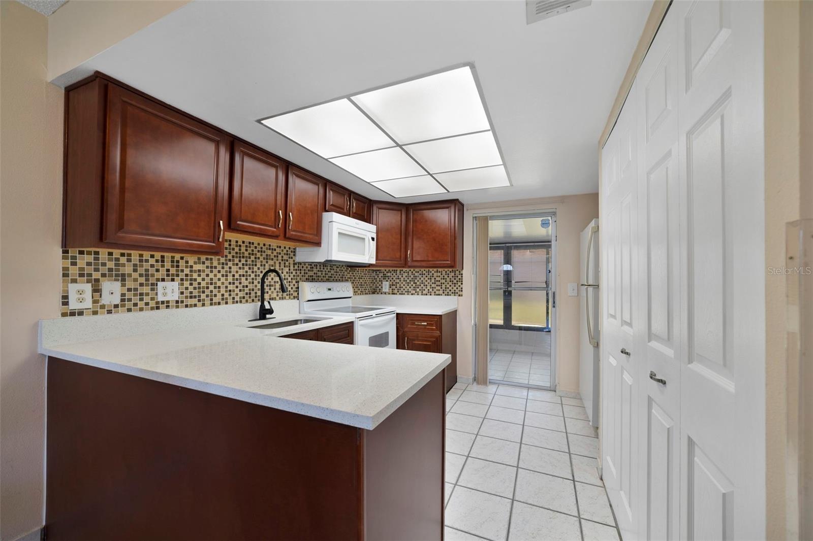 67 E COUNTRY COVE WAY, KISSIMMEE, FL, 34743