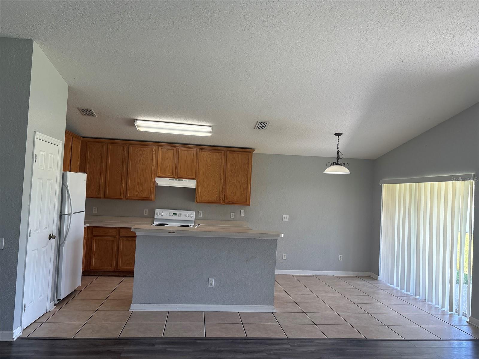 2253 MEADOW OAK CIR, KISSIMMEE, FL, 34746