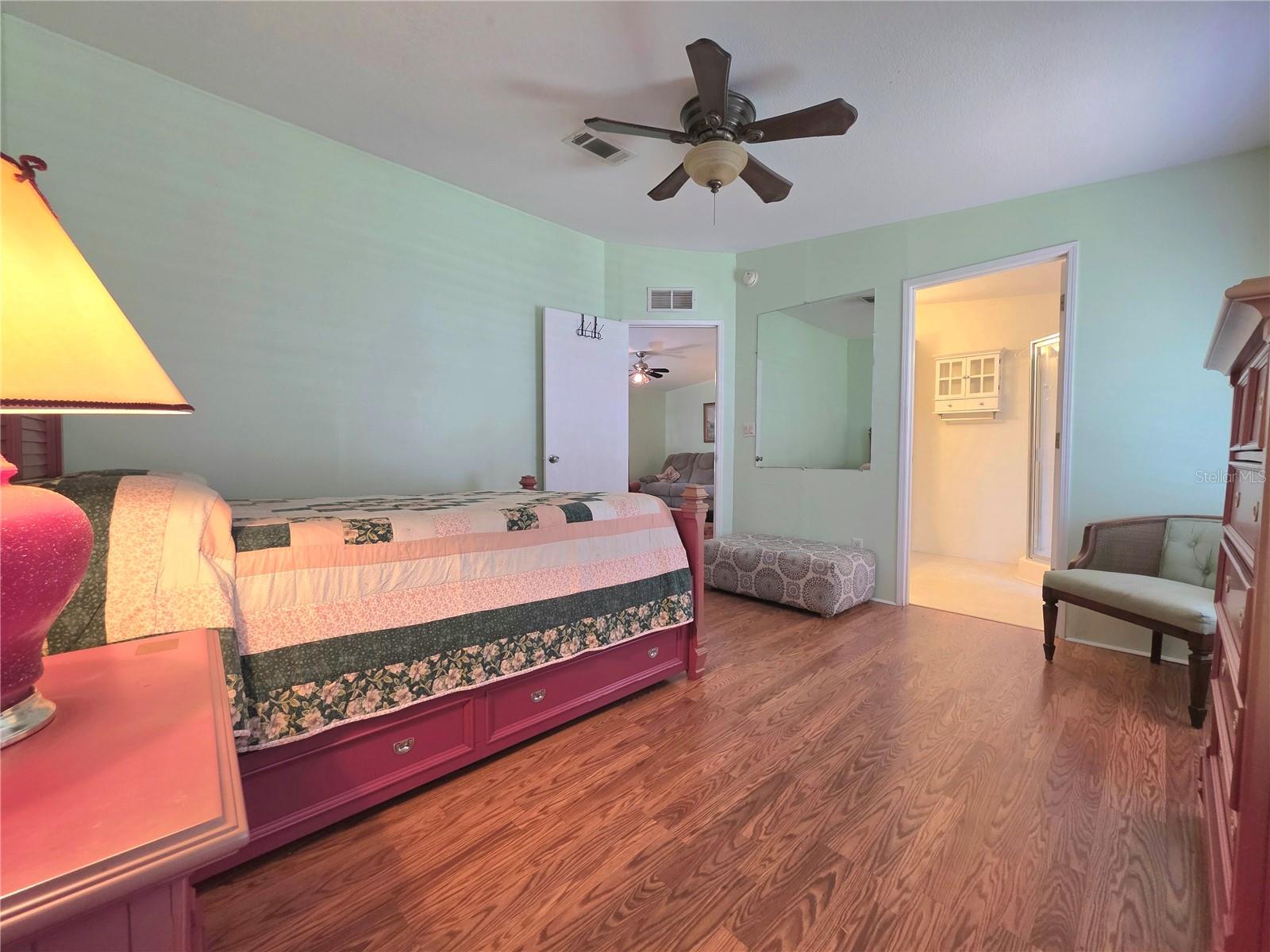 37251 LOIS AVE, ZEPHYRHILLS, FL, 33542