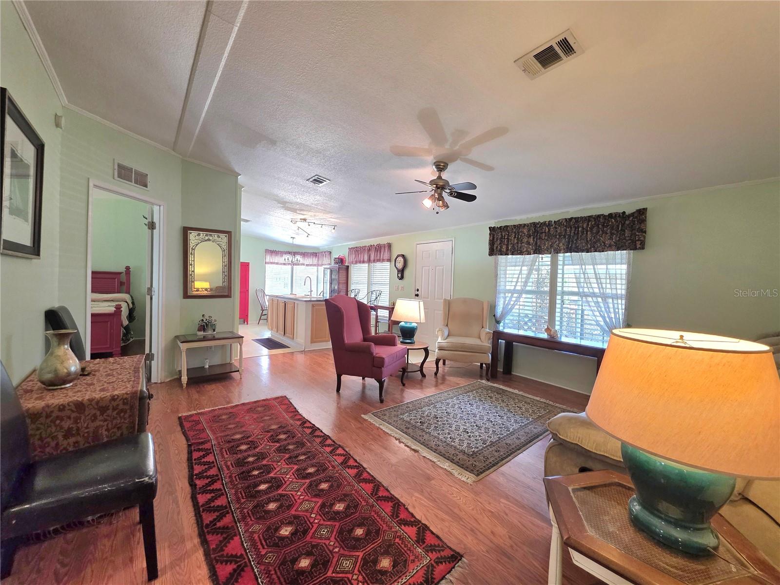 37251 LOIS AVE, ZEPHYRHILLS, FL, 33542