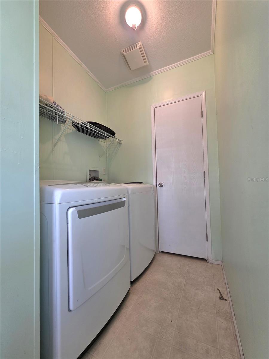 37251 LOIS AVE, ZEPHYRHILLS, FL, 33542