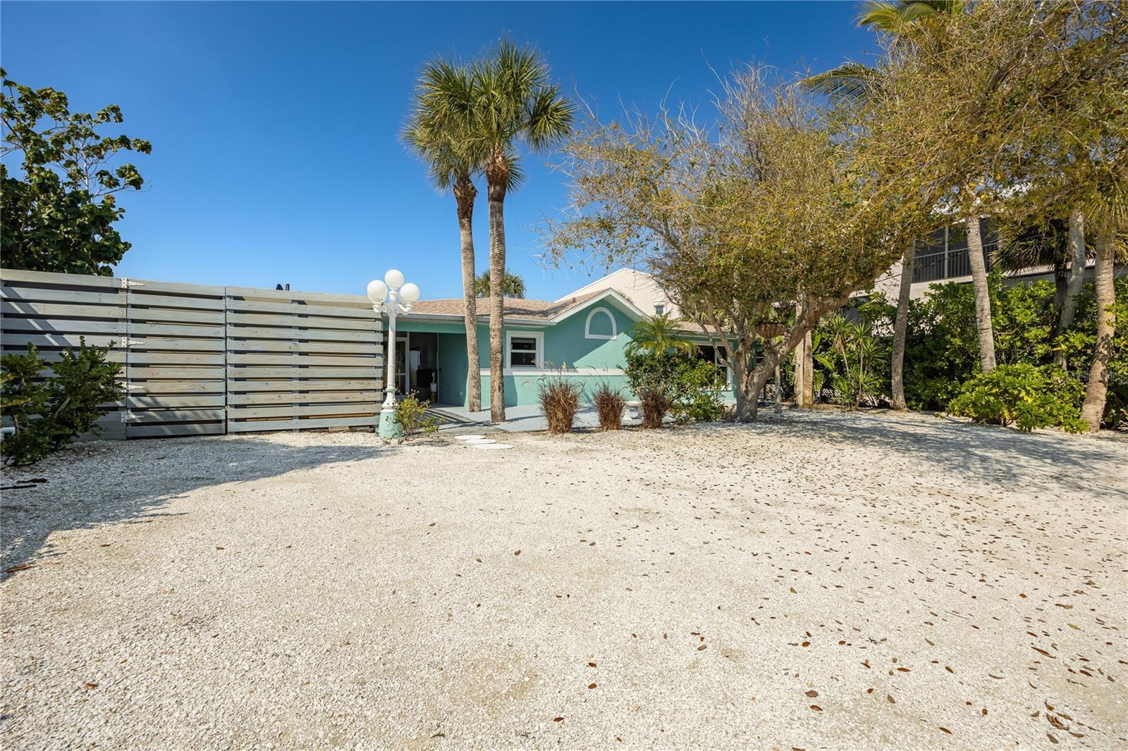 2630 N BEACH RD, ENGLEWOOD, FL, 34223