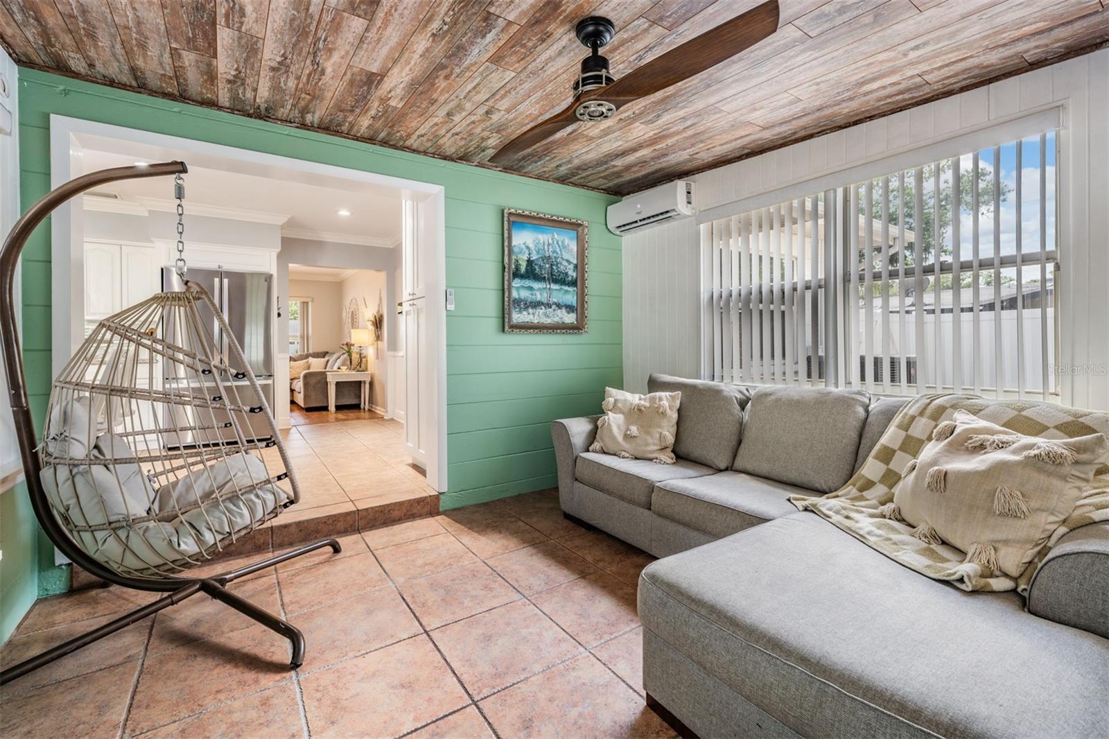 127 CONNIE AVE, TAMPA, FL, 33613