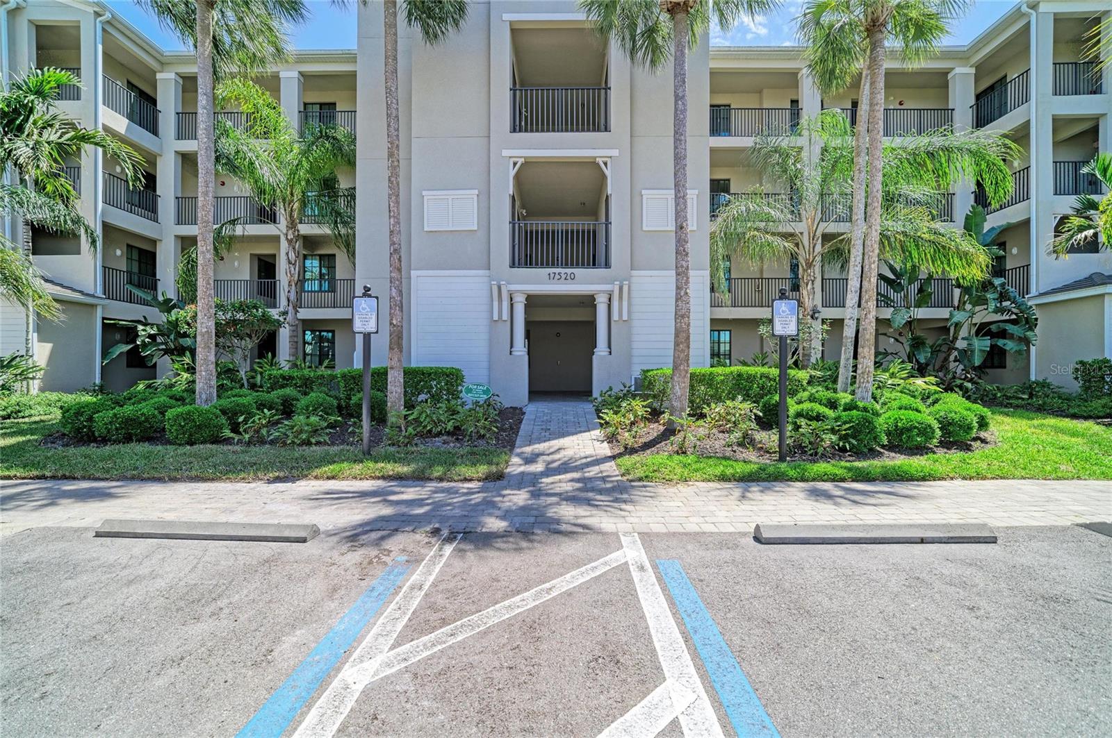 17520 GAWTHROP DR #202, LAKEWOOD RANCH, FL, 34211
