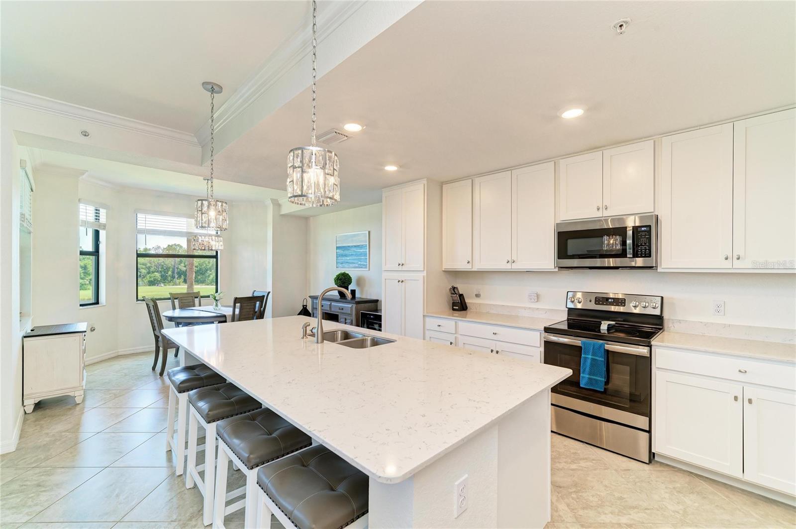 17520 GAWTHROP DR #202, LAKEWOOD RANCH, FL, 34211