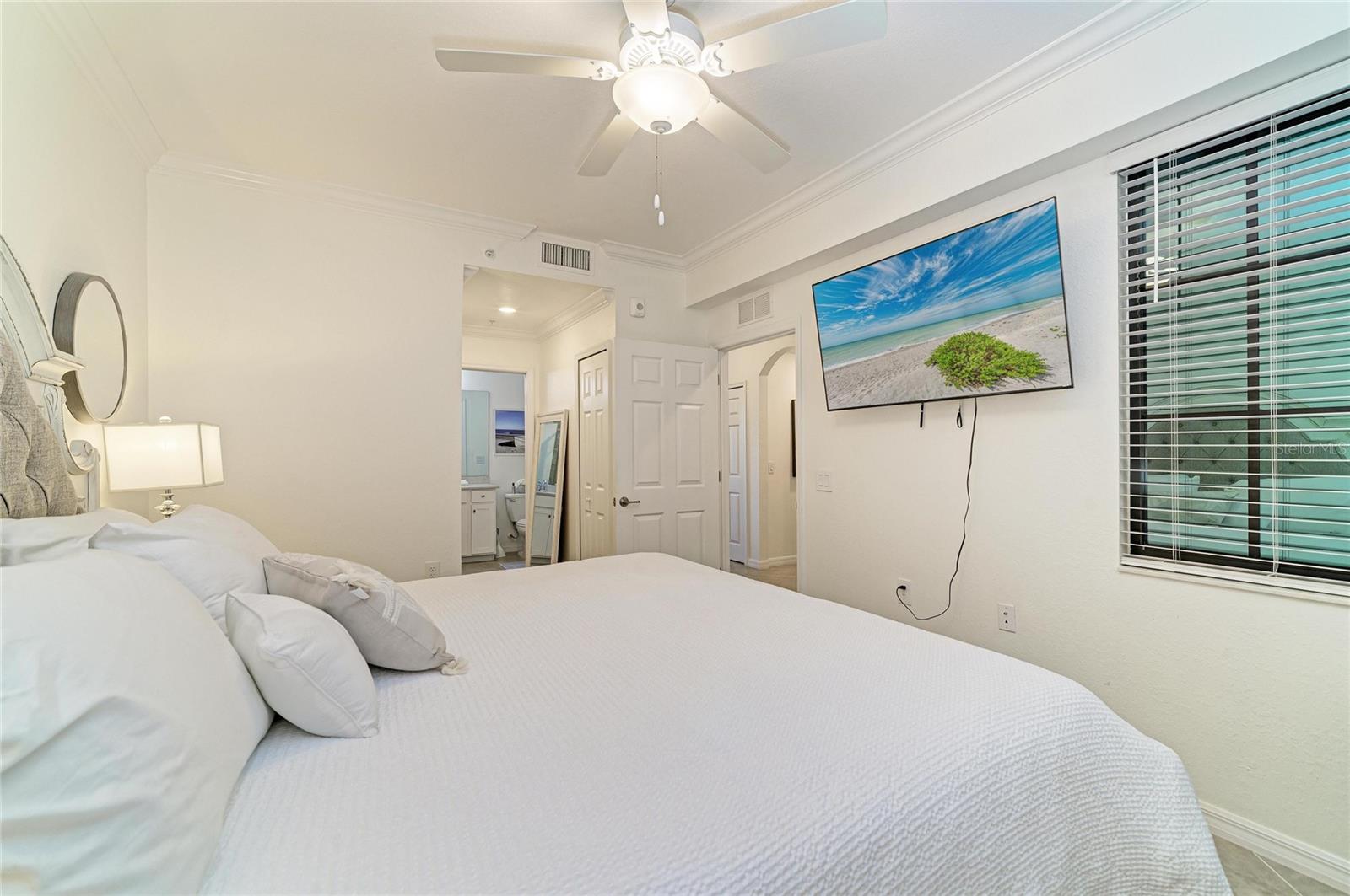 17520 GAWTHROP DR #202, LAKEWOOD RANCH, FL, 34211