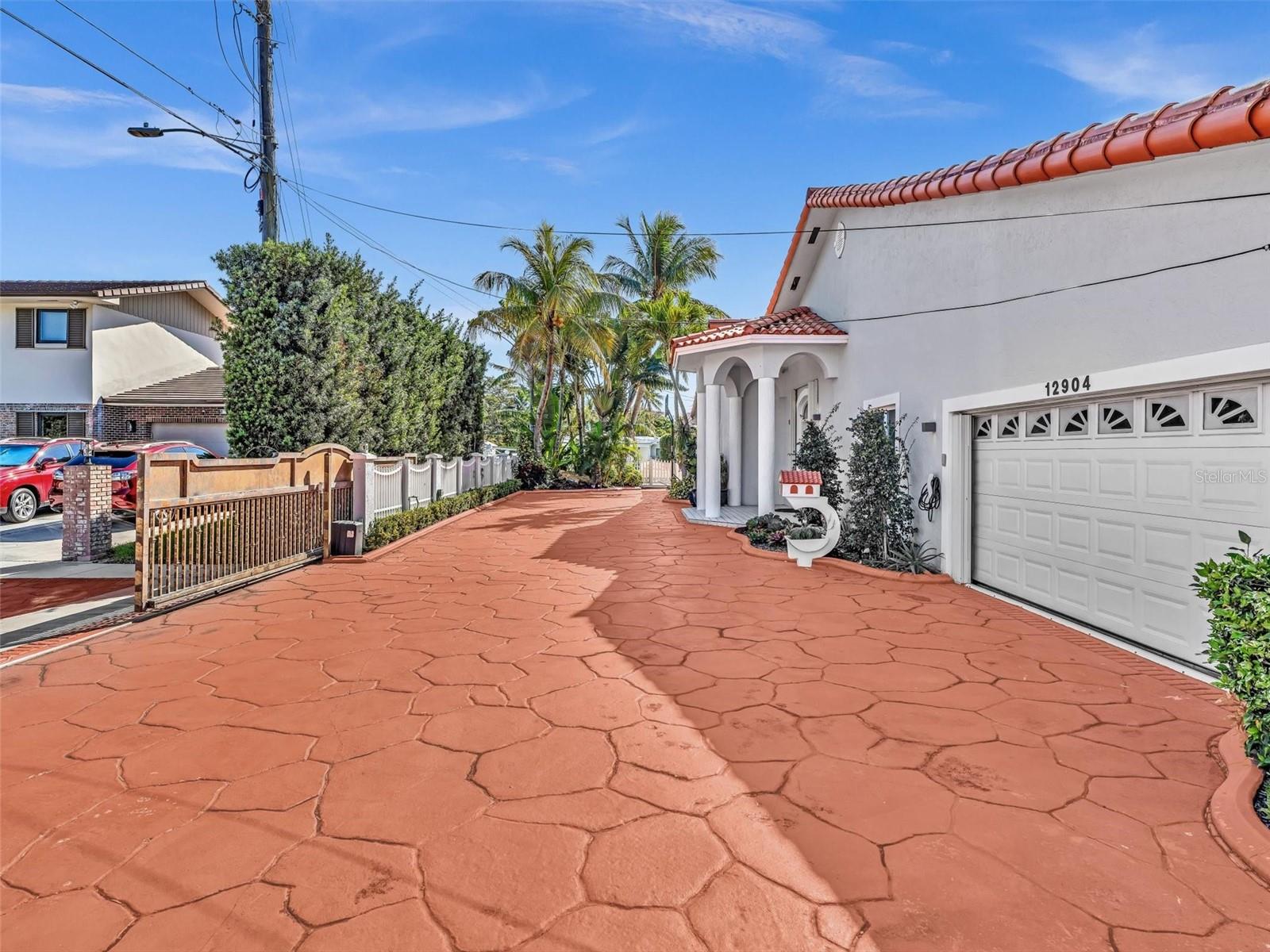 12904 BANYAN RD, NORTH MIAMI, FL, 33181