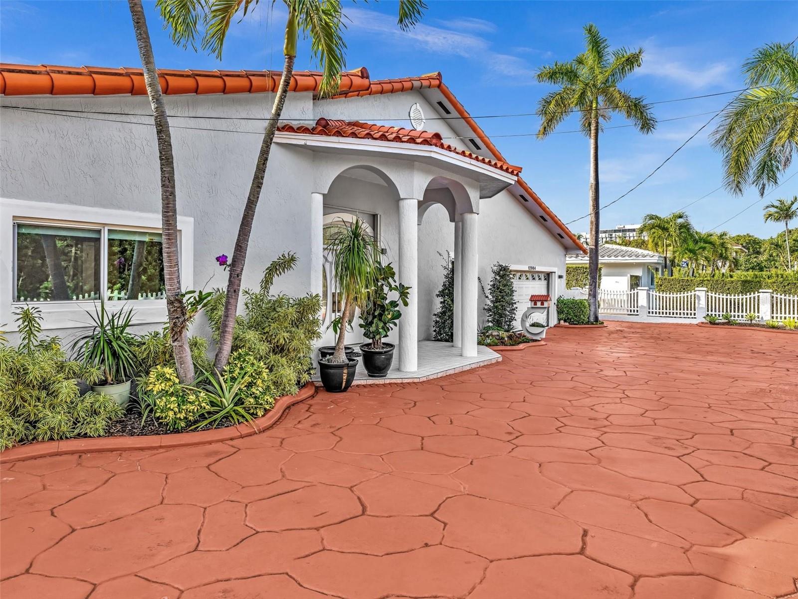 12904 BANYAN RD, NORTH MIAMI, FL, 33181