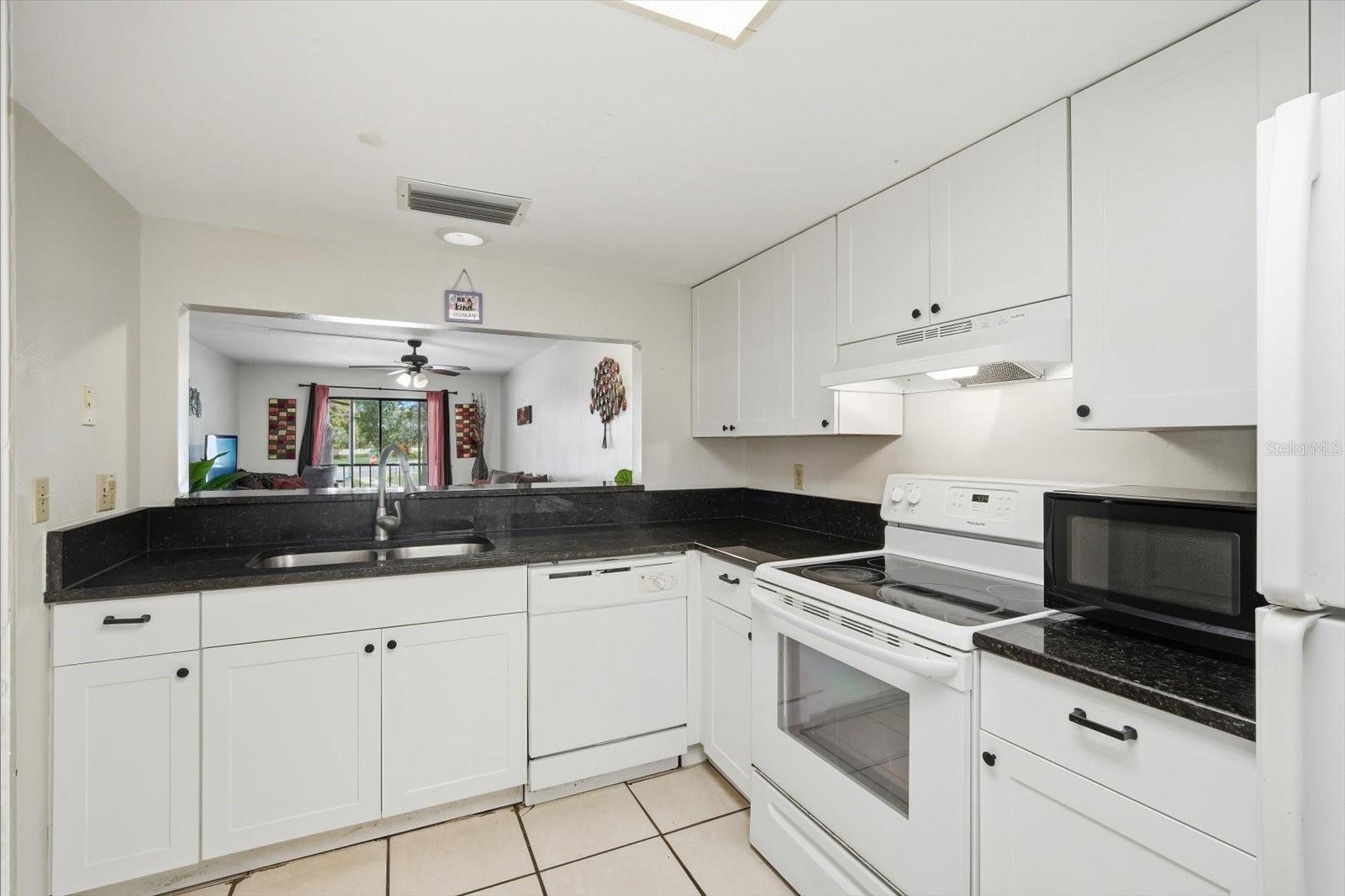 7500 40TH AVE W #203, BRADENTON, FL, 34209