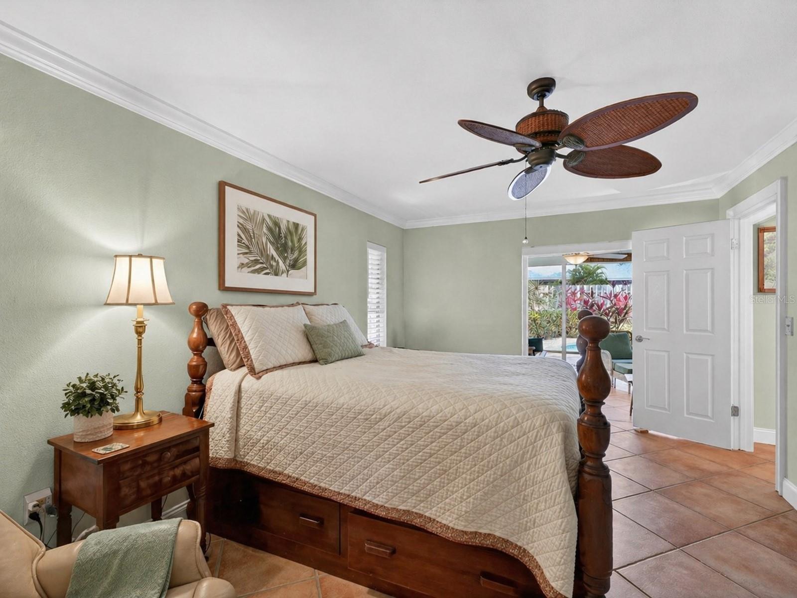 2120 ROBINSON AVE, SARASOTA, FL, 34232