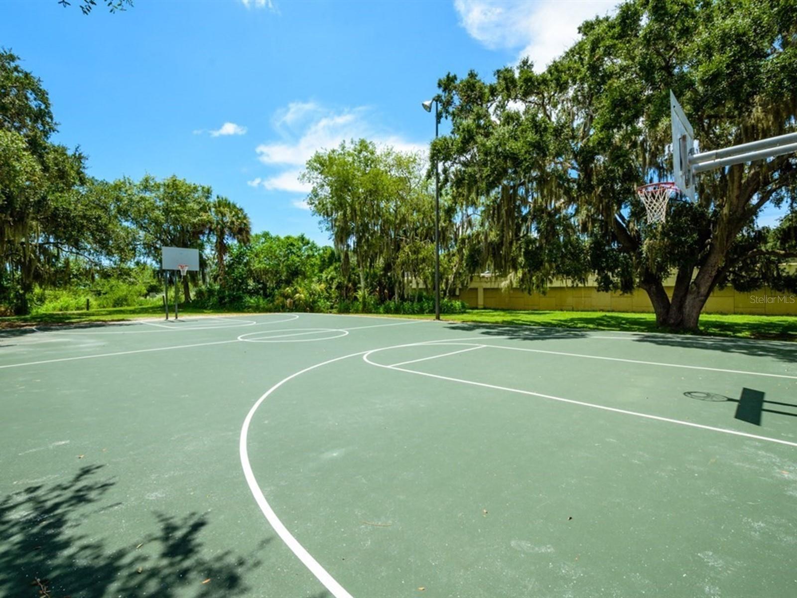 2120 ROBINSON AVE, SARASOTA, FL, 34232