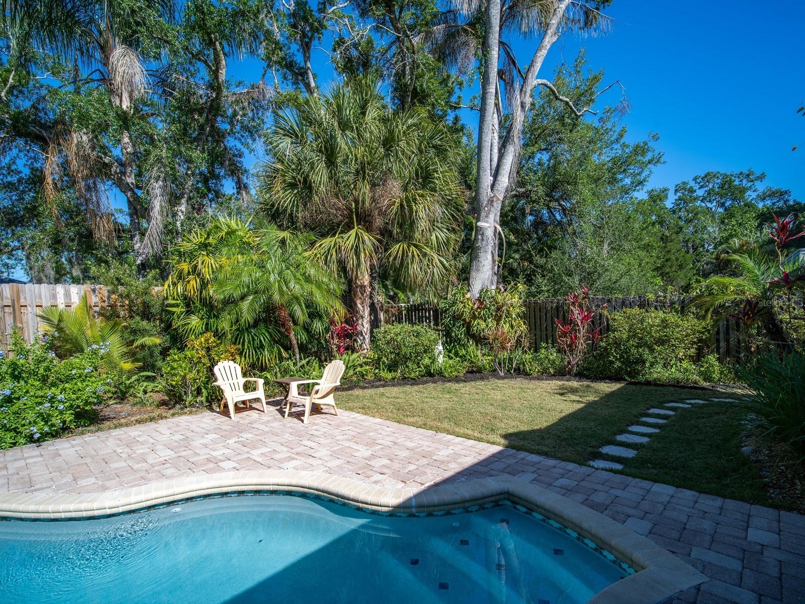 2120 ROBINSON AVE, SARASOTA, FL, 34232