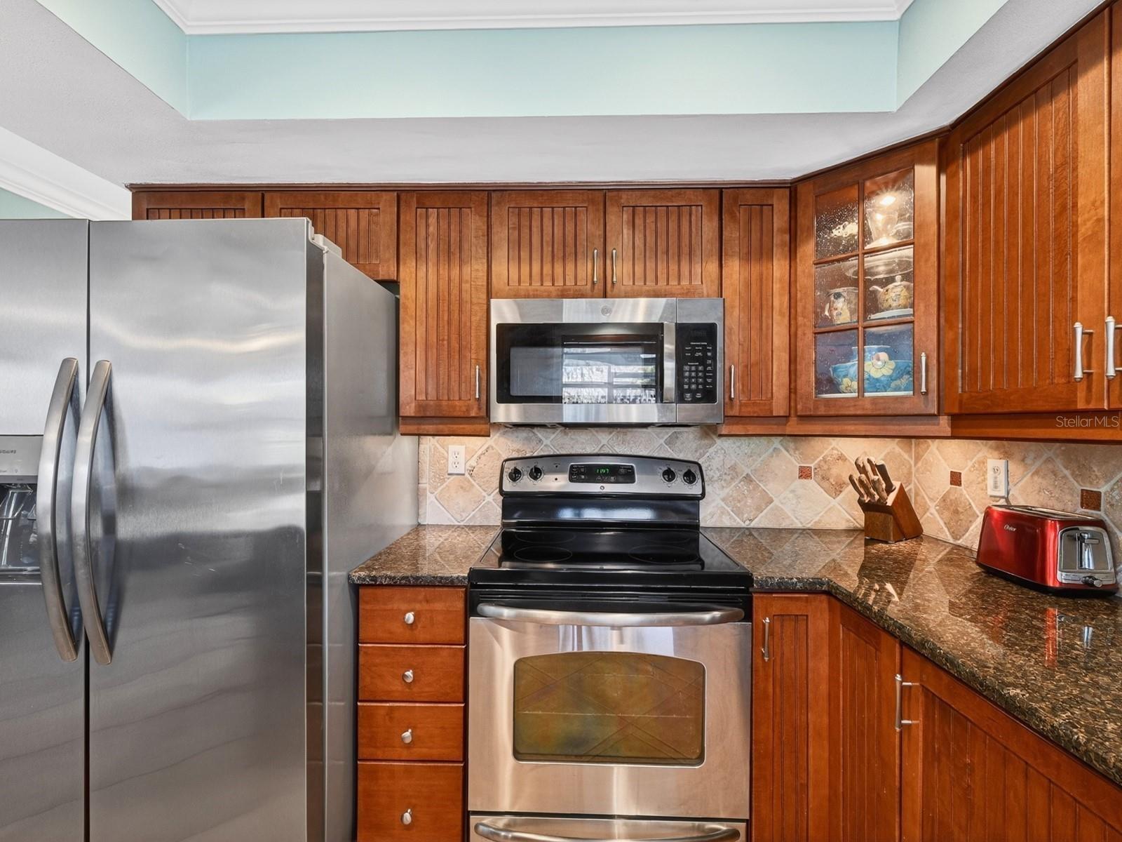 2120 ROBINSON AVE, SARASOTA, FL, 34232