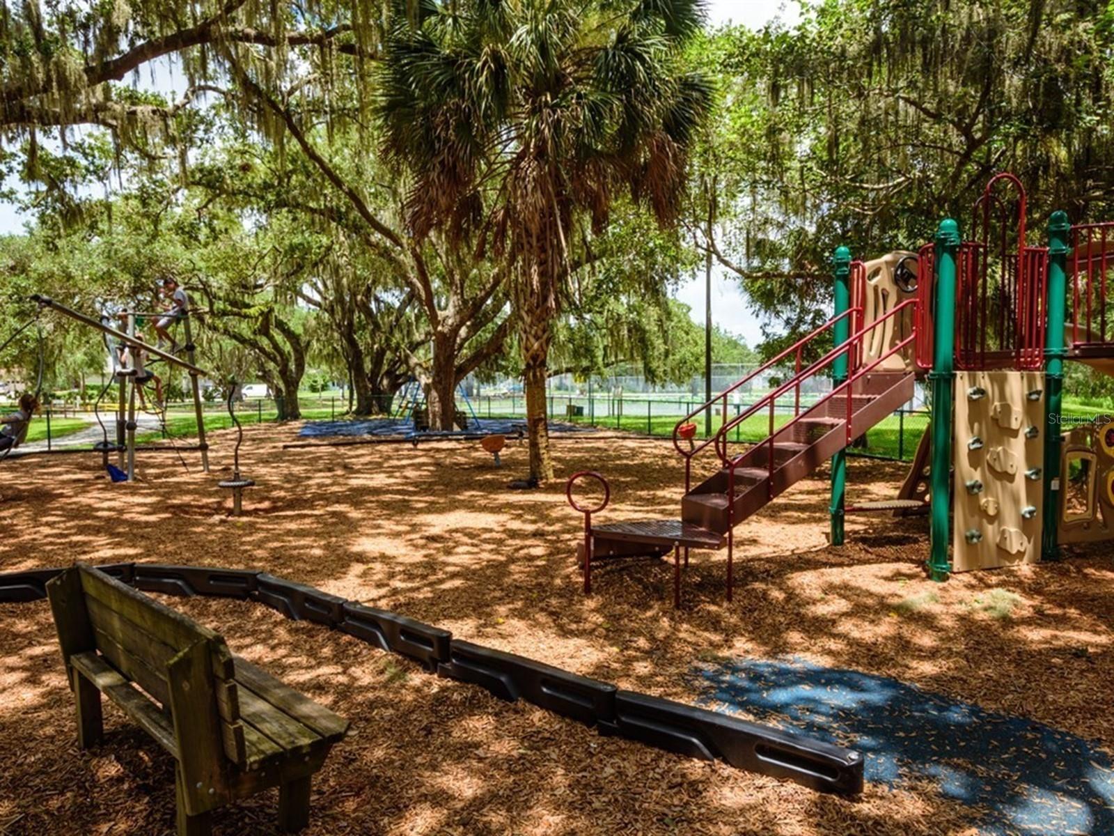 2120 ROBINSON AVE, SARASOTA, FL, 34232